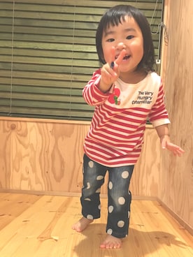 「はらぺこあおむしのアイテム（Tシャツ/カットソー、レッド系）」を使った、sanさん（レディース・148cm）の春コーディネート