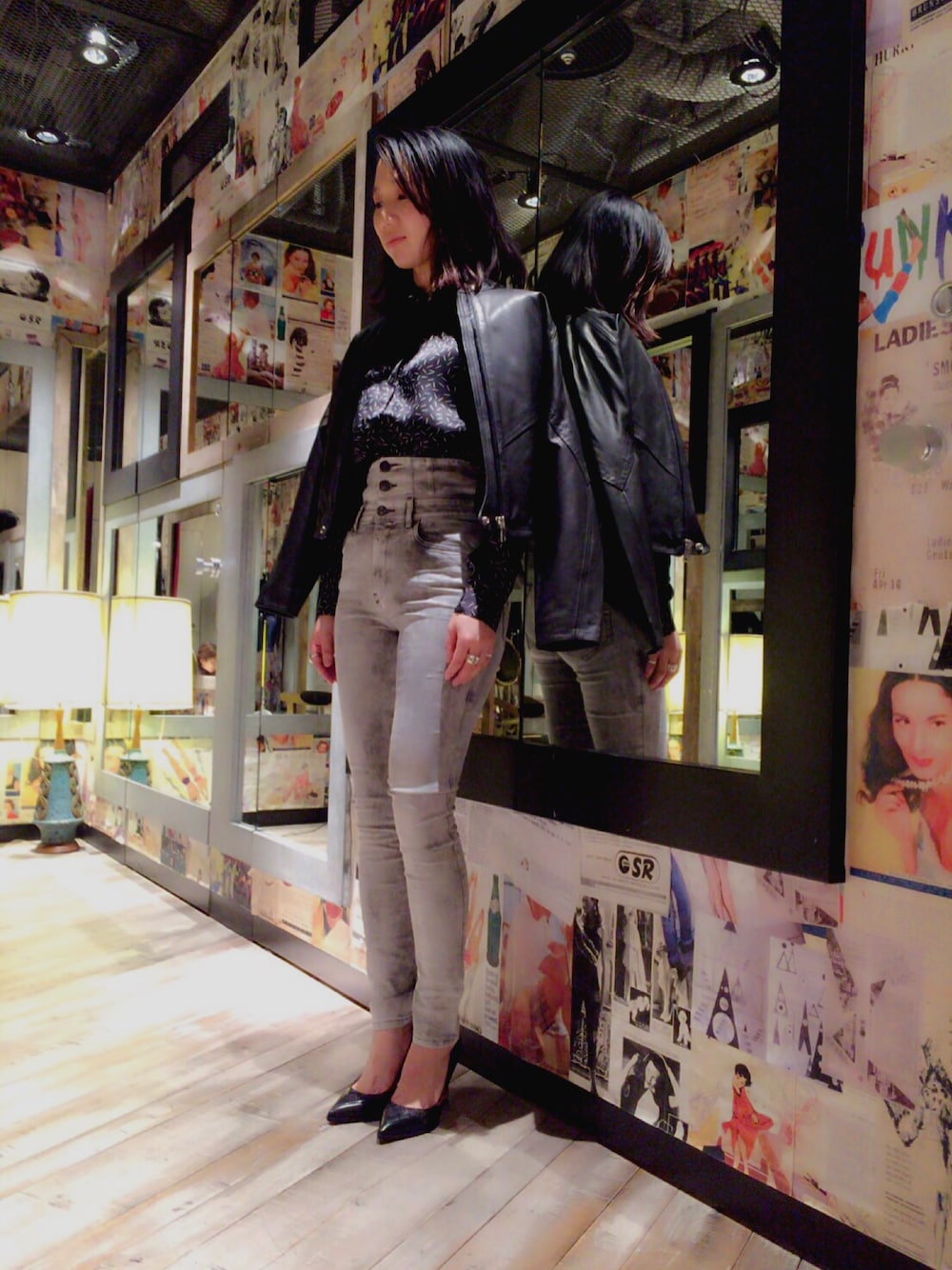 「ディーゼル、ディーゼル渋谷、Diesel、dieselshibuya、デニムから始まったライフスタイルブランド、クリスマス、新作、おとなコーデ」｜「DIESELのアイテム（ノーカラージャケット、ブラック系）」を使った、ゆいさん（レディース・161cm）の冬コーディネートの1枚目の写真