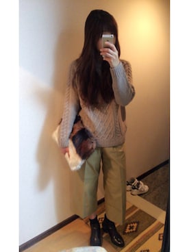 「GU（ジーユー）のアイテム（ニット/セーター、ベージュ系）」を使った、Jさん（レディース・168cm）の秋コーディネート