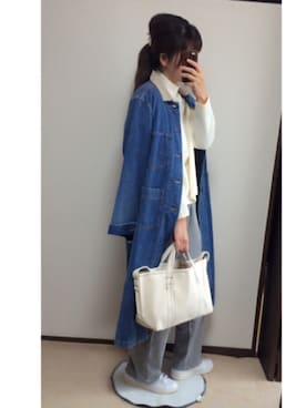 「TODAYFUL（トゥデイフル）のデニムロングコート（チェスターコート、ブルー系）」を使った、Jさん（レディース・168cm）の冬コーディネート