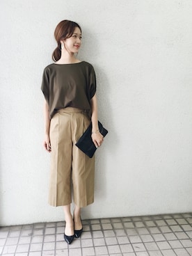 「カーキ×ベージュ」｜「アイテム（パンツ）」を使った、DOORS WOMENSさん（レディース・168cm）の夏コーディネート