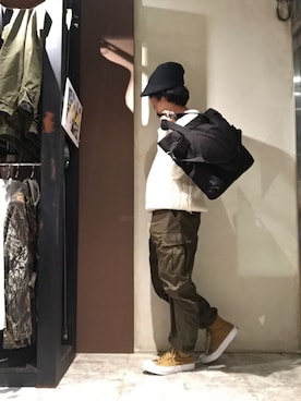 「アイテム（カーゴパンツ）」を使った、Onkochishin_Gotoさん（メンズ・169cm・10代）の秋コーディネート
