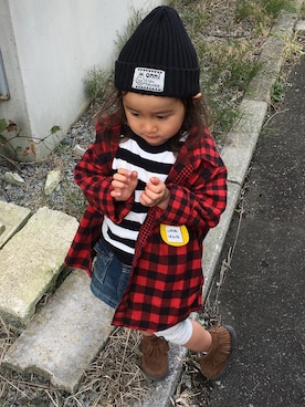 「UNIQLO（ユニクロ）のアイテム（Tシャツ/カットソー、ホワイト系）」を使った、hijihanさん（キッズ・110cm）の秋コーディネート