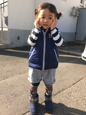 「しまむら（シマムラ）のアイテム（ダウンベスト、ブルー系）」を使った、hijihanさん（キッズ・110cm）の秋コーディネート