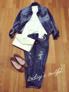 「ブルー x ホワイト」｜「アイテム（デニムジャケット）」を使った、來子さん（レディース・164cm）の春コーディネート