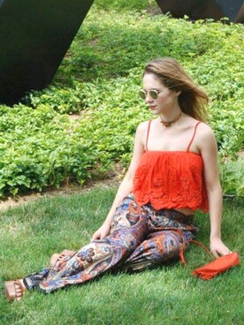 「FREE PEOPLE（フリーピープル）のアイテム（トップス、オレンジ系）」を使った、claireさん（レディース）の秋コーディネート