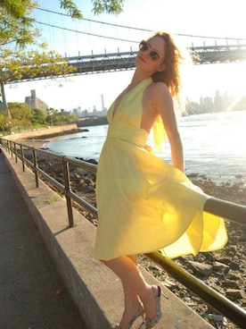 「French Connection  （-）のアイテム（ワンピース/ドレス、イエロー系）」を使った、claireさん（レディース）の秋コーディネート