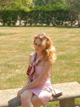 「lulu guinessのアイテム（マフラー、ピンク系）」を使った、claireさん（レディース）の秋コーディネート