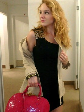 「talbotsのアイテム（ピーコート、ベージュ系）」を使った、claireさん（レディース）の秋コーディネート