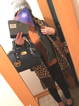 「お買い物」｜「アイテム（アクセサリー）」を使った、𝚊𝚢𝚗.さん（レディース・155cm）の秋コーディネート