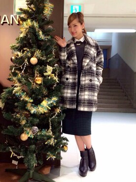 「ひざ丈スカート」｜「アイテム（チェスターコート）」を使った、VENCE EXCHANGE LADIES STAFFさん（レディース・160cm）の冬コーディネート