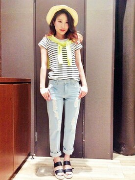 「アイテム（カーディガン/ボレロ、その他）」を使った、VENCE EXCHANGE LADIES STAFFさん（レディース・160cm）の春コーディネート