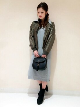 「Vネック」｜「アイテム（MA-1）」を使った、VENCE EXCHANGE LADIES STAFFさん（レディース・160cm）の冬コーディネート