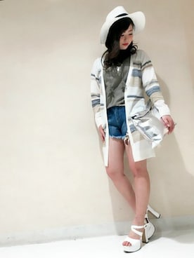 「アイテム（カーディガン/ボレロ、その他）」を使った、VENCE EXCHANGE LADIES STAFFさん（レディース・160cm）の春コーディネート