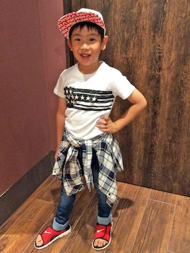 「アイテム（サンダル）」を使った、VENCE EXCHANGE LADIES STAFFさん（キッズ・130cm）の夏コーディネート