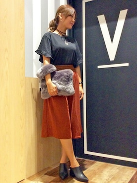 「アイテム（チョーカー）」を使った、VENCE EXCHANGE LADIES STAFFさん（レディース・160cm）の秋コーディネート