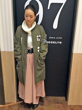 「スカンツ」｜「アイテム（MA-1）」を使った、VENCE EXCHANGE LADIES STAFFさん（レディース・160cm）の冬コーディネート