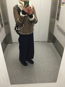 「GAP（ギャップ）のアイテム（ムートンコート）」を使った、satmmmyさん（レディース・162cm）の冬コーディネート