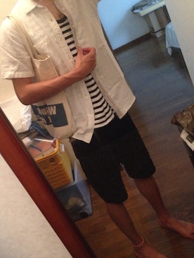 「ikka（イッカ）のアイテム（シャツ/ブラウス、ホワイト系）」を使った、へーやんさん（メンズ）の秋コーディネート