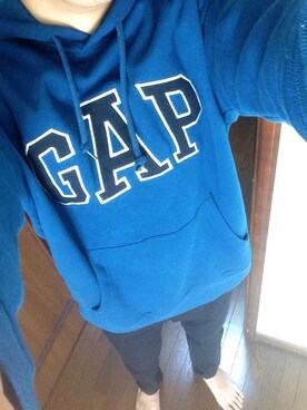 「GAP（ギャップ）のアイテム（パーカー、ブルー系）」を使った、へーやんさん（メンズ）の秋コーディネート