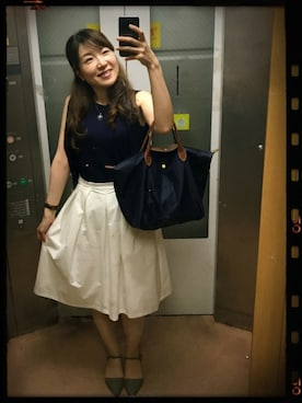 「ひざ丈スカート」｜「アイテム（アクセサリー）」を使った、kana_claraさん（レディース・162cm）の秋コーディネート