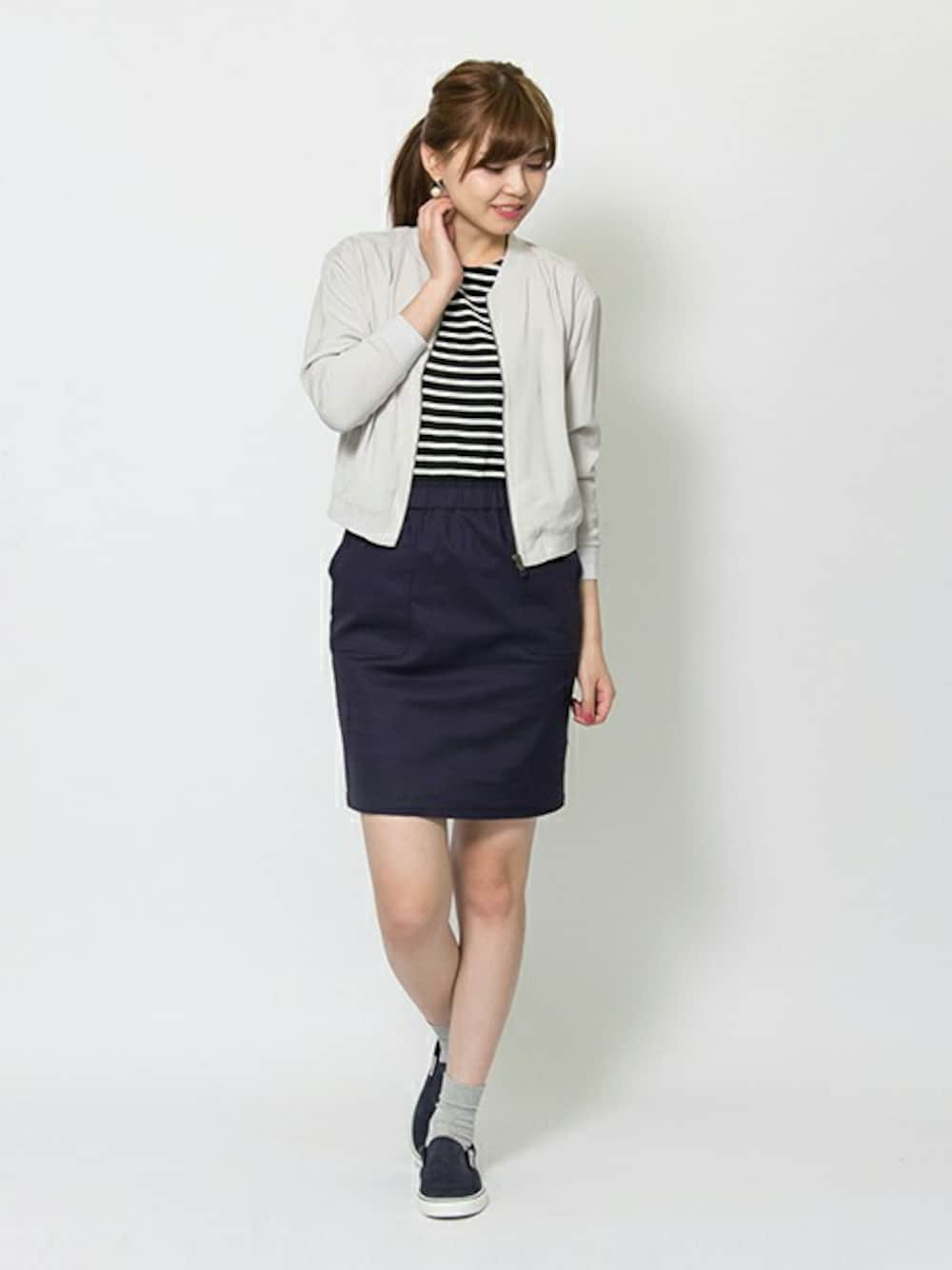 「ブルゾン、ワンピース、ボーダー、スリッポン、SENSEOFPLACE、ドッキングワンピ、SUPERGA、センスオブプレイス」｜「SENSE OF PLACE by URBAN RESEARCHのジョーゼットブルゾン（ブルゾン、ホワイト系）」を使った、Mizutaniさん（レディース・169cm）の夏コーディネートの1枚目の写真
