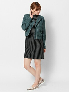 「ストライプスカート」｜「アイテム（ライダースジャケット）」を使った、Mizutaniさん（レディース・169cm）の夏コーディネート