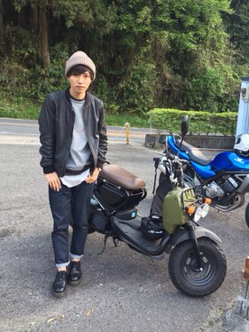 「ダニエルウェリントン」｜「アイテム（ライダースジャケット）」を使った、shunさん（メンズ・169cm）の春コーディネート