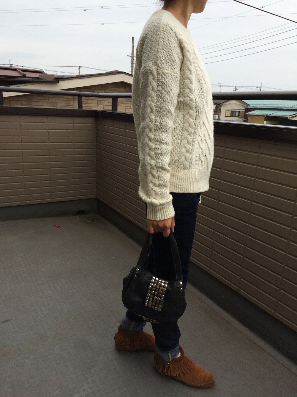 「ケーブルニット、シンプル、カジュアル、ユニクロ」｜「MinnetonkaのMinnetonka 'Concho Feather' Moccasin（シューズ、ブラウン系）」を使った、s.s.m.h☆さん（レディース・160cm）の秋コーディネートの1枚目の写真
