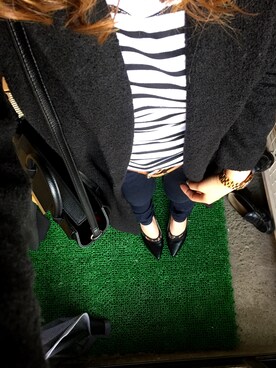 「ESPERANZA（エスペランサ）のESPERANZA(エスペランサ) 7cmヒールポインテッドパンプス0180（パンプス、ブラック系）」を使った、0さん（レディース・155cm）の冬コーディネート