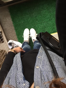 「DIESEL（ディーゼル）のY00638P0810（スニーカー、ホワイト系）」を使った、0さん（レディース・155cm）の春コーディネート