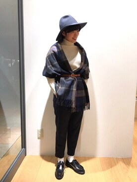KISHIDAさんの「【Morris & Sons】ジーロンラムタートルネックセーター　WOMEN」を使ったコーディネート
