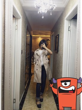 「MOUSSY（マウジー）のTRENCH COAT（トレンチコート、ベージュ系）」を使った、Amber Shiさん（レディース・165cm）の秋コーディネート