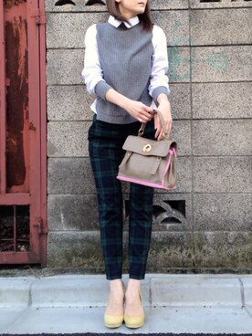 「Yves Saint Laurent（イヴサンローラン）のアイテム（バッグ）」を使った、ＬＵＭＩＥさん（レディース・163cm）の冬コーディネート