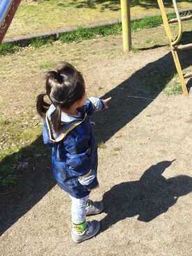 「GAP（ギャップ）のアイテム（ナイロンジャケット）」を使った、CCOさん（キッズ・90cm）の春コーディネート