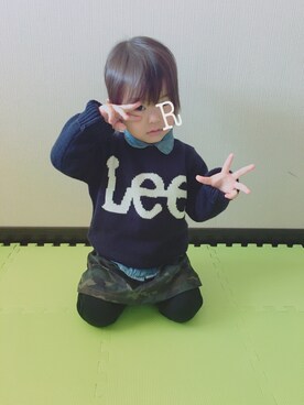 「Lee（リー）のアイテム（ニット/セーター）」を使った、ぴーまんさん（キッズ・90cm）の冬コーディネート