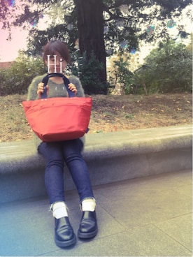 「アイテム（トートバッグ、オレンジ系）」を使った、フーカさん（レディース・153cm）の秋コーディネート