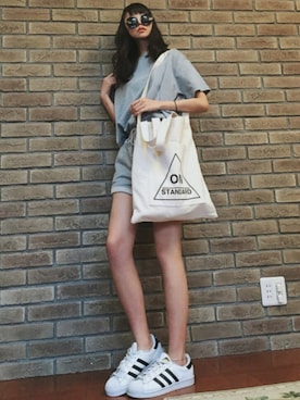 「海外セレブ風」｜「アイテム（その他）」を使った、chiさん（レディース・160cm）の春コーディネート