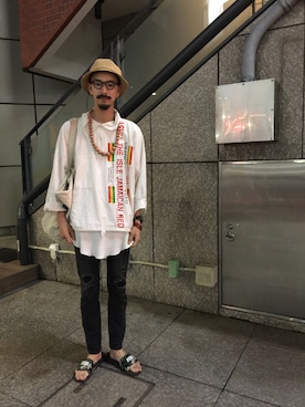 「F.C.R.B.（エフシーアールビー）のアイテム（サンダル）」を使った、谷口"O-$HOW"峻介さん（メンズ・186cm）の夏コーディネート