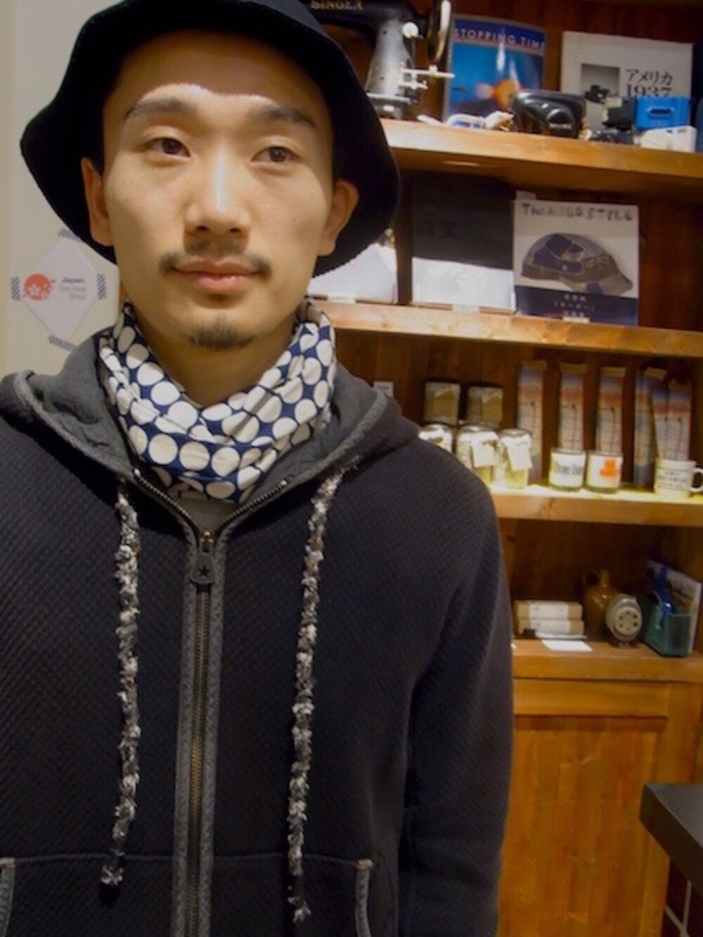 「ポータークラシック、PC、ポーター」｜「PORTER CLASSICのアイテム（パーカー、ブルー系）」を使った、sunhouse神南さん（メンズ・169cm）の冬コーディネートの1枚目の写真