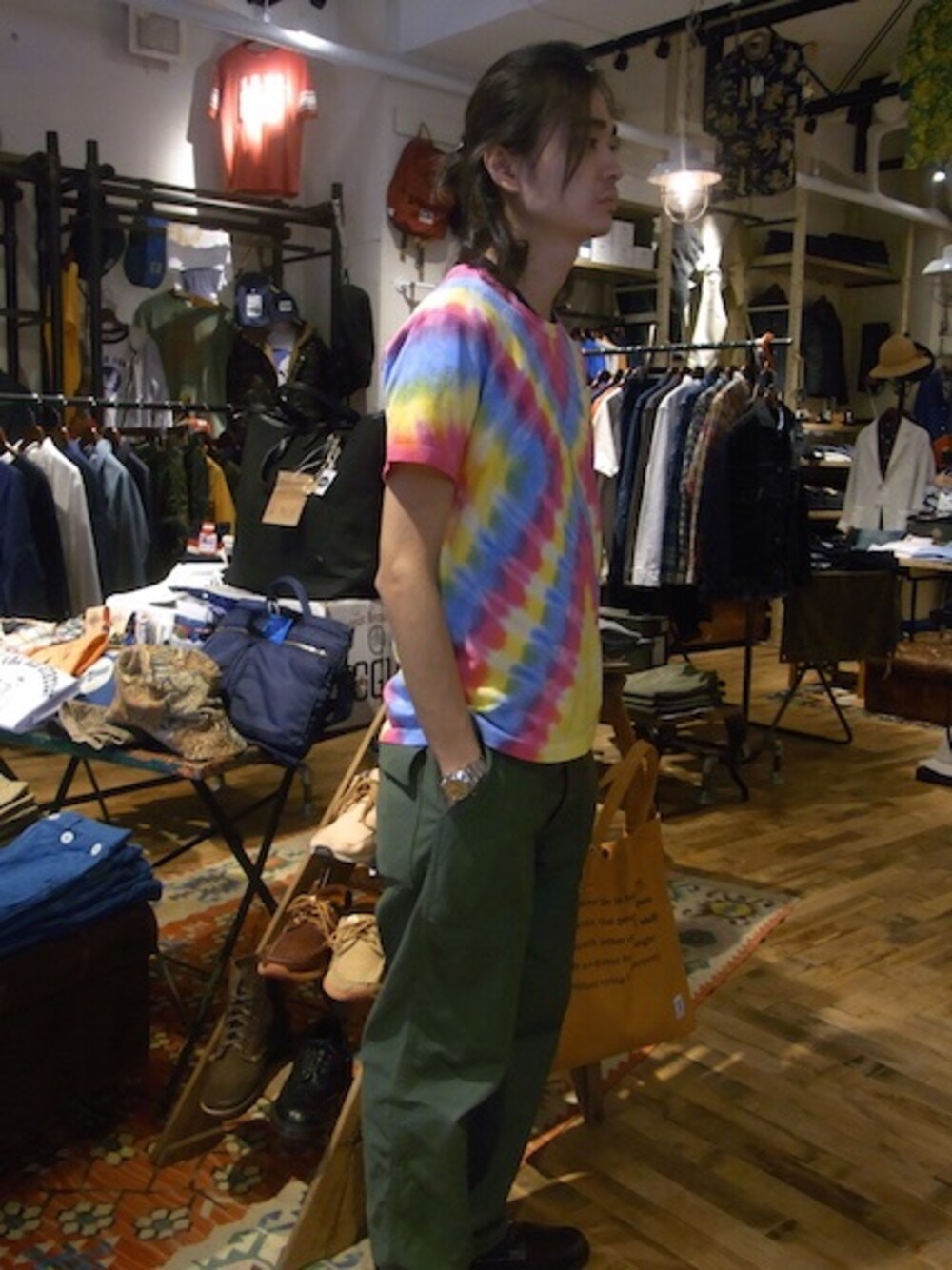 「タイダイT、TEE、カルチャーリズム」｜「BURGUS PLUSのアイテム（Tシャツ/カットソー、その他）」を使った、sunhouse神南さん（メンズ・175cm）の春コーディネートの1枚目の写真