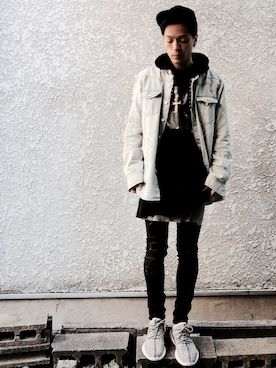 「OFF-WHITE」｜「アイテム（デニムジャケット）」を使った、AKAGAIさん（メンズ・170cm）の秋コーディネート