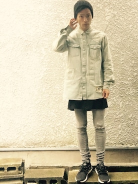 「OFF-WHITE」｜「アイテム（その他トップス）」を使った、AKAGAIさん（メンズ・170cm）の秋コーディネート