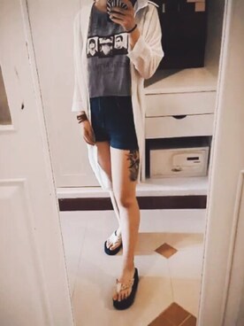 「travel」｜「アイテム（カーゴパンツ）」を使った、whowearswhatさん（レディース・158cm）の夏コーディネート