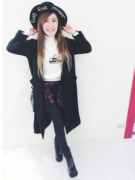 「MI†SU†DORIのアイテム（ピーコート、ブラック系）」を使った、西野緑さん（レディース・157cm）の冬コーディネート