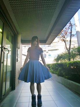 「lativ（ラティーヴ）のアイテム（デニムスカート、ブルー系）」を使った、Mayumiさん（レディース・158cm）の秋コーディネート