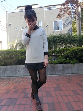 「Owareのアイテム（その他シューズ、ブラウン系）」を使った、Mayumiさん（レディース・158cm）の秋コーディネート