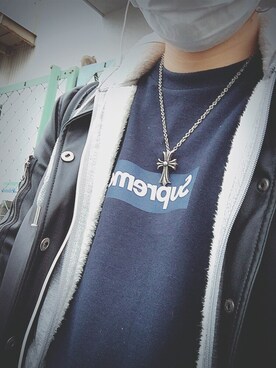 「Supreme （シュプリーム）のアイテム（T Shirts、ブルー系）」を使った、ミムラさん（メンズ・170cm）の冬コーディネート