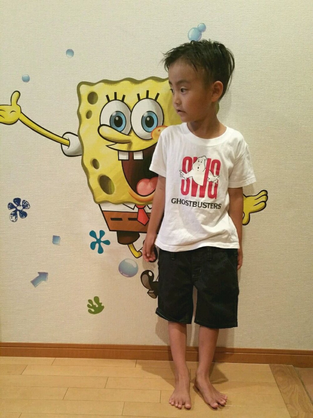 「夏、キッズファッション、Tシャツ、おとこのこ、5歳」｜「SWAGGERの [KIDS] SWG GHOSTBUSTERS TEE（Tシャツ/カットソー、ホワイト系）」を使った、忘羨さん（キッズ・110cm）の夏コーディネートの1枚目の写真