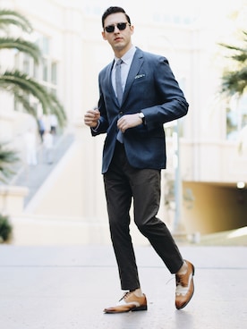 「TOMMY HILFIGER（トミーヒルフィガー）のアイテム（テーラードジャケット）」を使った、MustafaKacarさん（メンズ・183cm）の春コーディネート